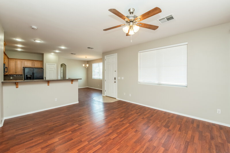 2,000/Mo, 6604 Frances Celia Ave Las Vegas, NV 89122 Living Room View 2