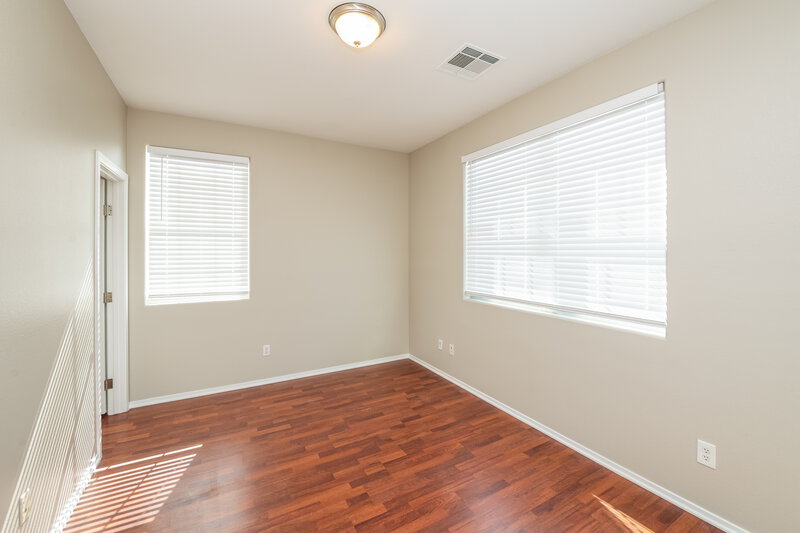 2,000/Mo, 6604 Frances Celia Ave Las Vegas, NV 89122 Bedroom View