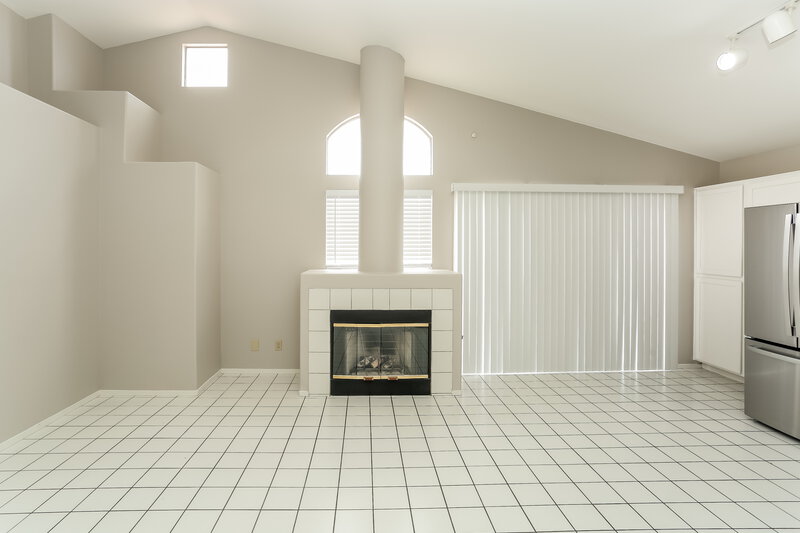 1,750/Mo, 2308 Knoll Crest Ave North Las Vegas, NV 89032 Breakfast Nook View