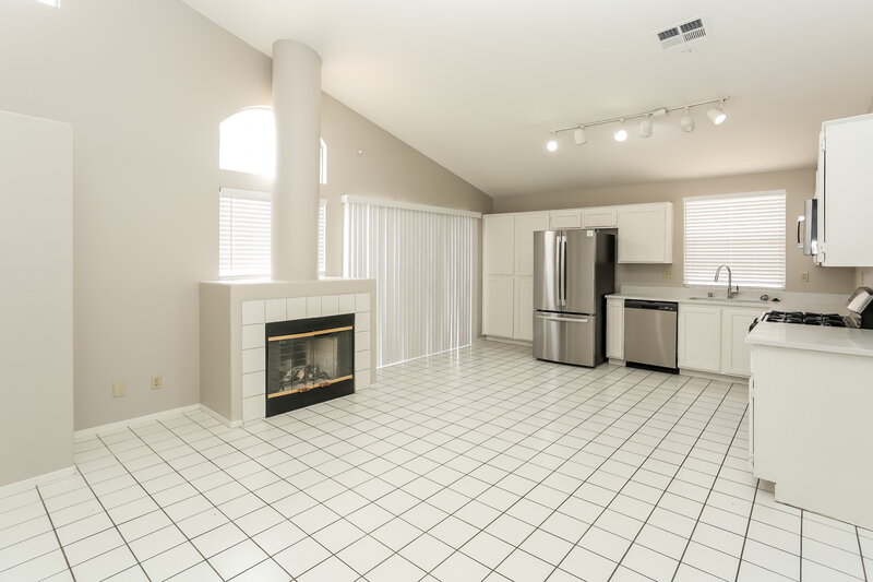 1,750/Mo, 2308 Knoll Crest Ave North Las Vegas, NV 89032 Breakfast Nook View 2