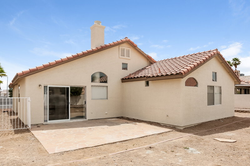 1,750/Mo, 2308 Knoll Crest Ave North Las Vegas, NV 89032 Rear View