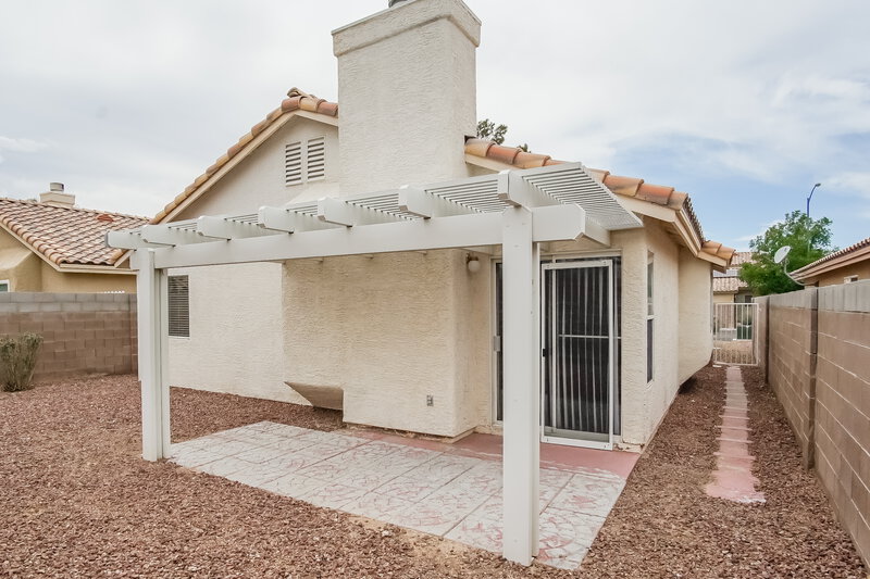 1,975/Mo, 8372 Green Cedar Dr Las Vegas, NV 89123 Rear View
