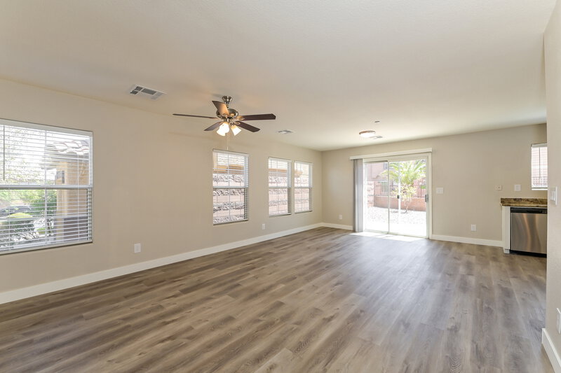 2,020/Mo, 1168 Gecko Rd Henderson, NV 89002 Living Room View
