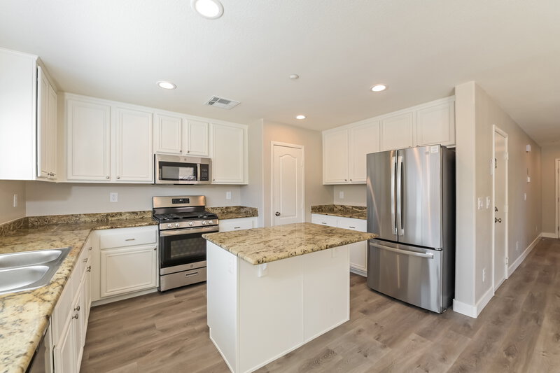 2,020/Mo, 1168 Gecko Rd Henderson, NV 89002 Kitchen View 2