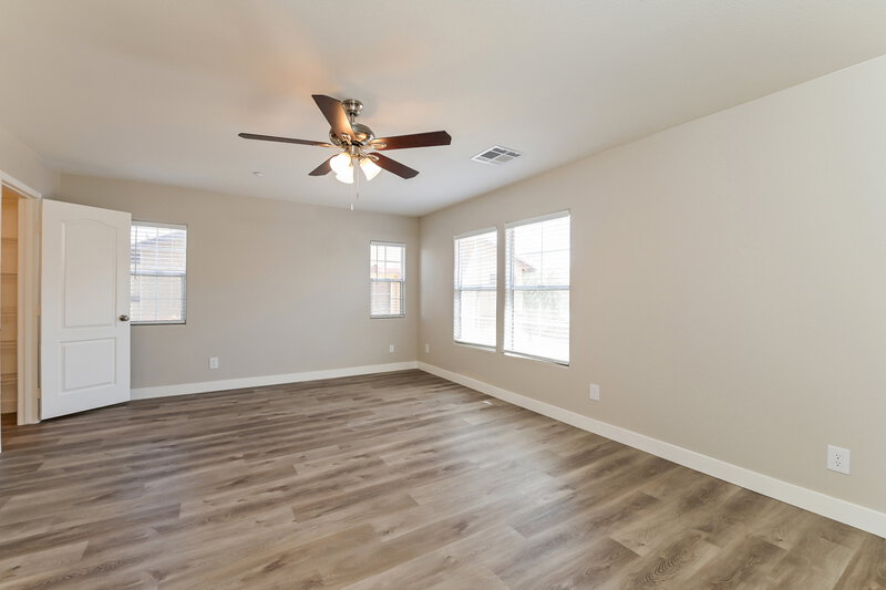 2,020/Mo, 1168 Gecko Rd Henderson, NV 89002 Family Room View
