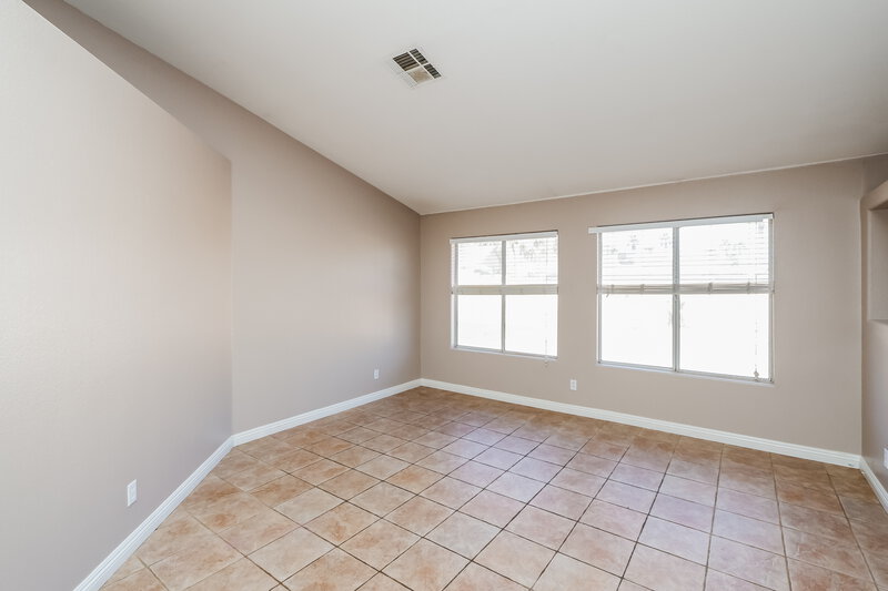 2,485/Mo, 120 Mint Orchard Dr Henderson, NV 89002 Living Room View 3