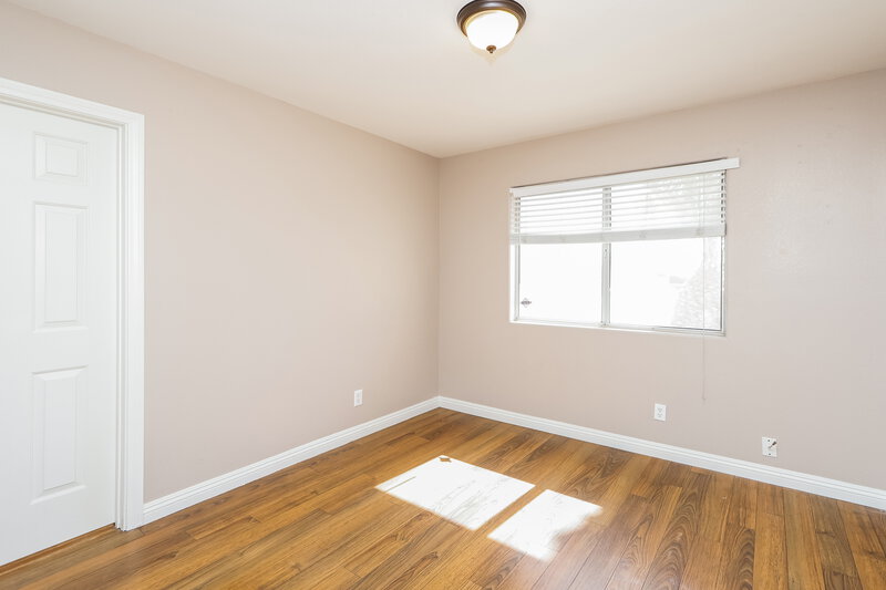 2,485/Mo, 120 Mint Orchard Dr Henderson, NV 89002 Bedroom View