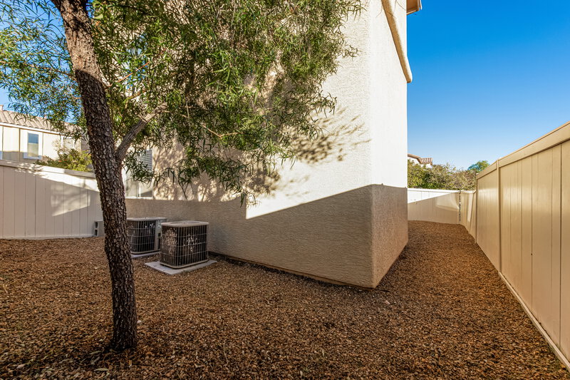 2,095/Mo, 10425 Concetta Ave Las Vegas, NV 89129 Rear View