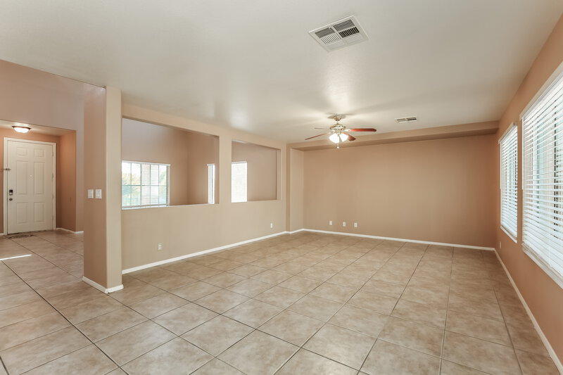 2,880/Mo, 1728 Evening Bluff Pl North Las Vegas, NV 89084 Living Room View 4