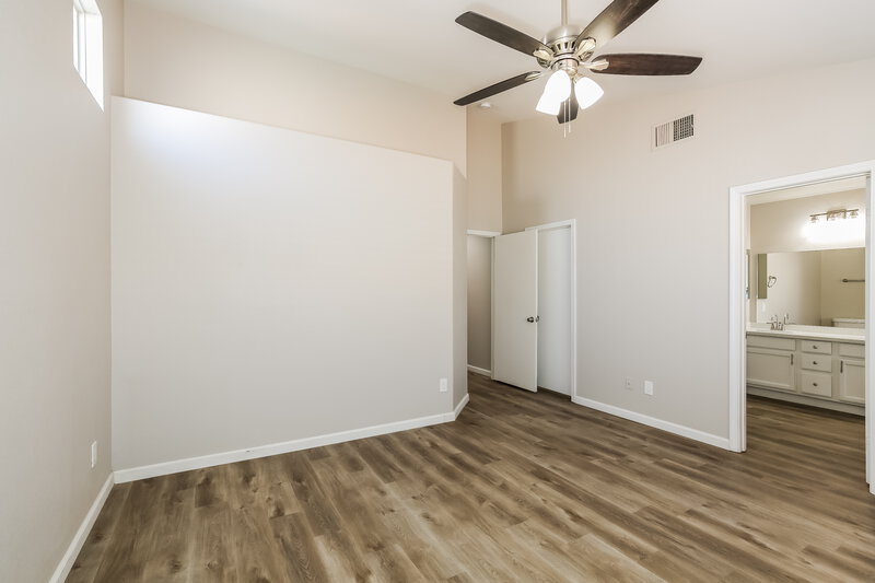 2,335/Mo, 2026 Maui Surf Ave North Las Vegas, NV 89031 Main Bedroom View 2