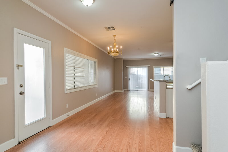 1,990/Mo, 6000 Aimless St Henderson, NV 89011 Living Room View