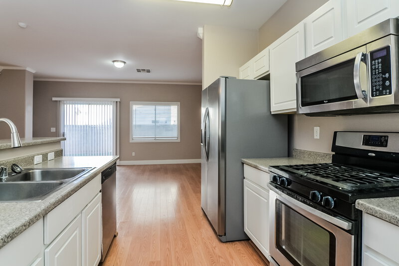 1,990/Mo, 6000 Aimless St Henderson, NV 89011 Kitchen View 2