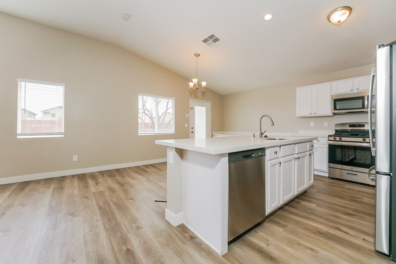 2,315/Mo, 3424 Lute St North Las Vegas, NV 89032 Kitchen View