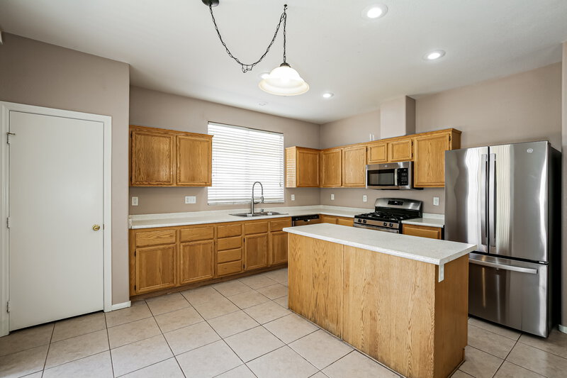 2,470/Mo, 8800 Happy Pines Ave Las Vegas, NV 89143 Kitchen View