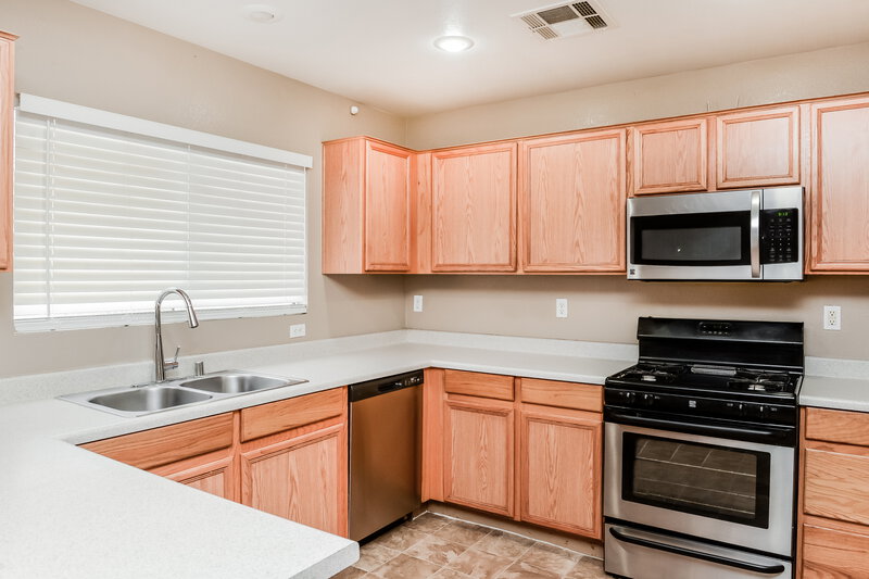 1,905/Mo, 6836 Momentos St Las Vegas, NV 89149 Kitchen View