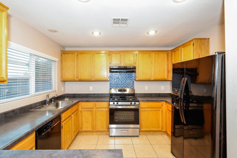 1,955/Mo, 6384 Whispering Clouds Ct Las Vegas, NV 89141 Kitchen View