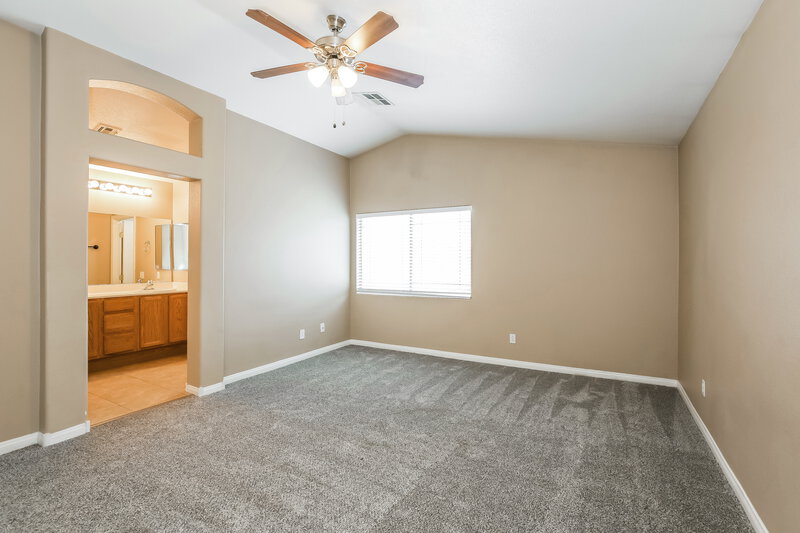 1,995/Mo, 6440 Butterfly Sky St North Las Vegas, NV 89084 Main Bedroom View