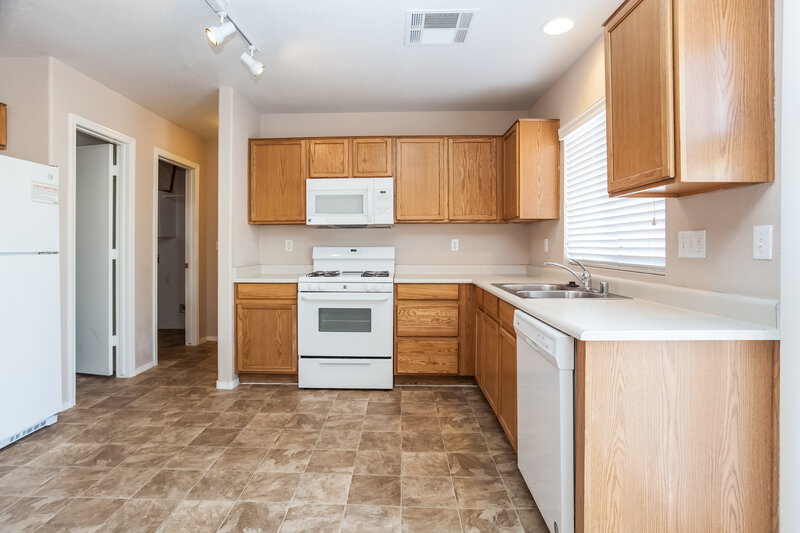 1,885/Mo, 6337 Whispering Meadow Ct Las Vegas, NV 89130 Kitchen View