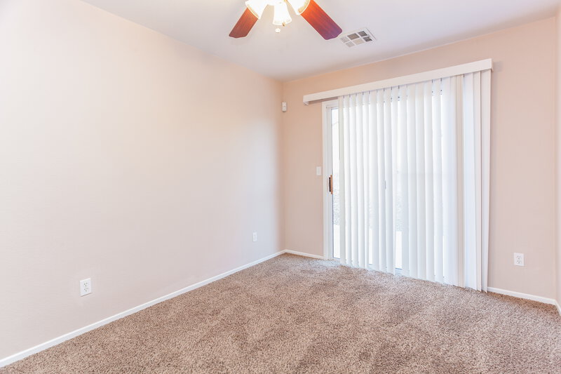 1,800/Mo, 6152 Passionate Ct North Las Vegas, NV 89031 Bedroom View