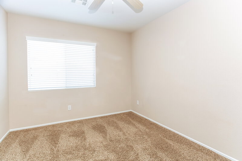 1,800/Mo, 6152 Passionate Ct North Las Vegas, NV 89031 Bedroom View 2