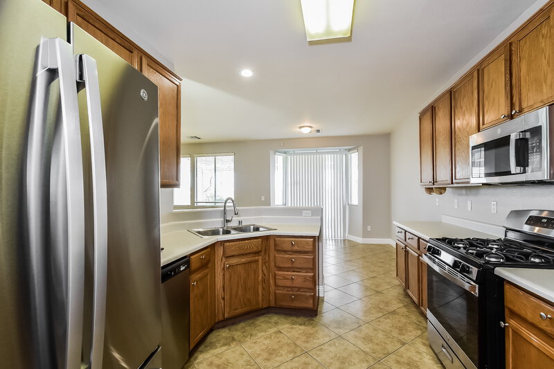 2,245/Mo, 7138 Shimmering Ave Henderson, NV 89011 Kitchen View