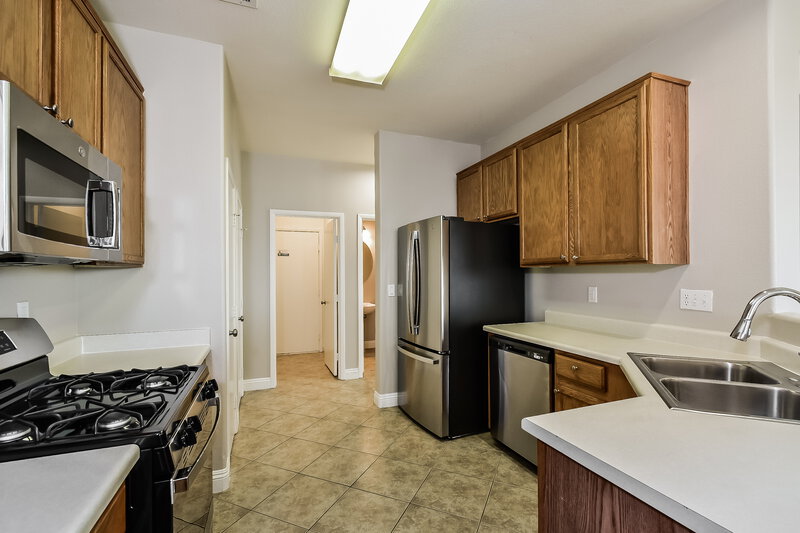 2,245/Mo, 7138 Shimmering Ave Henderson, NV 89011 Kitchen View 2