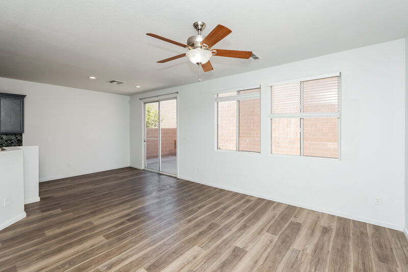 2,300/Mo, 639 Marlberry Pl Henderson, NV 89015 Living Room View 2
