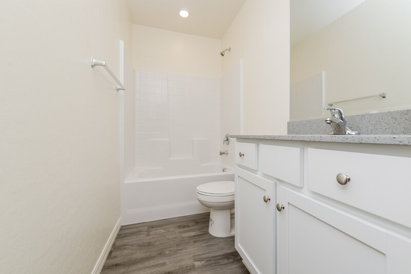 2,820/Mo, 4223 Gold Desert St North Las Vegas, NV 89032 Bathroom View
