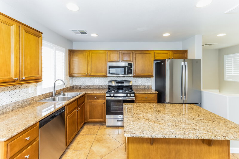 2,015/Mo, 1300 Sand Castle Ave Las Vegas, NV 89183 Kitchen View