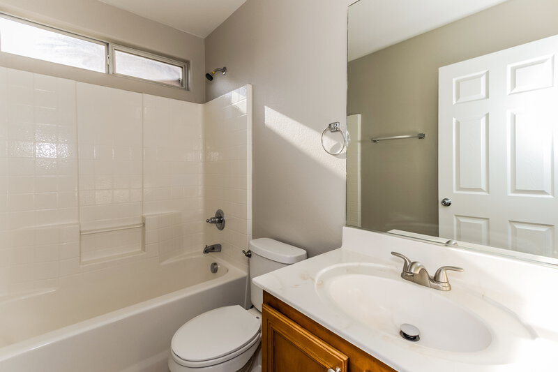 2,015/Mo, 1300 Sand Castle Ave Las Vegas, NV 89183 Bathroom View