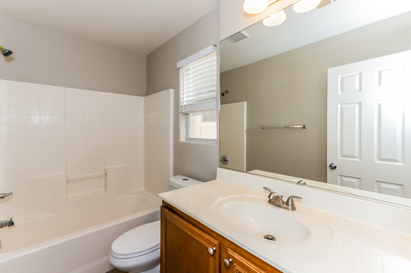 2,015/Mo, 1300 Sand Castle Ave Las Vegas, NV 89183 Bathroom View 2