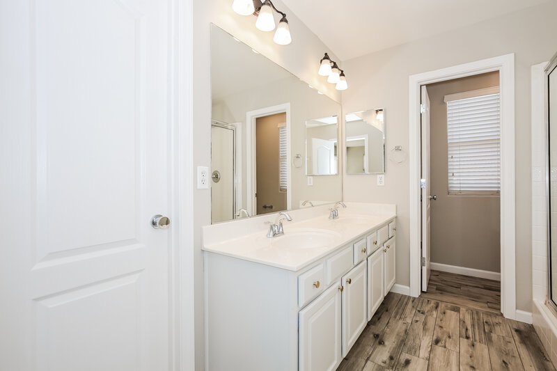 3,440/Mo, 1157 Cactus Rock St Henderson, NV 89011 Main Bathroom View