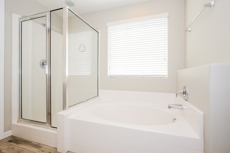 3,440/Mo, 1157 Cactus Rock St Henderson, NV 89011 Main Bathroom View 2