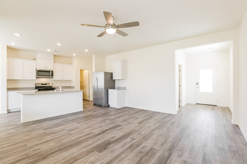 1,880/Mo, 1701 Desert Path Ave North Las Vegas, NV 89032 Living Room View 2