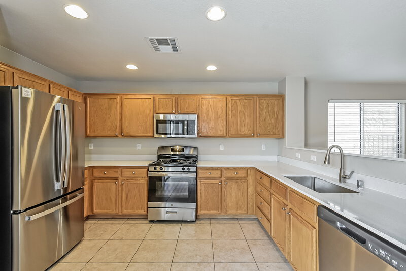 3,150/Mo, 10457 Armand Ave Las Vegas, NV 89129 Kitchen View