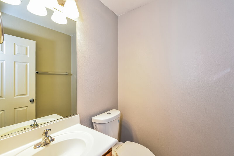 3,150/Mo, 10457 Armand Ave Las Vegas, NV 89129 Main Bathroom View 2