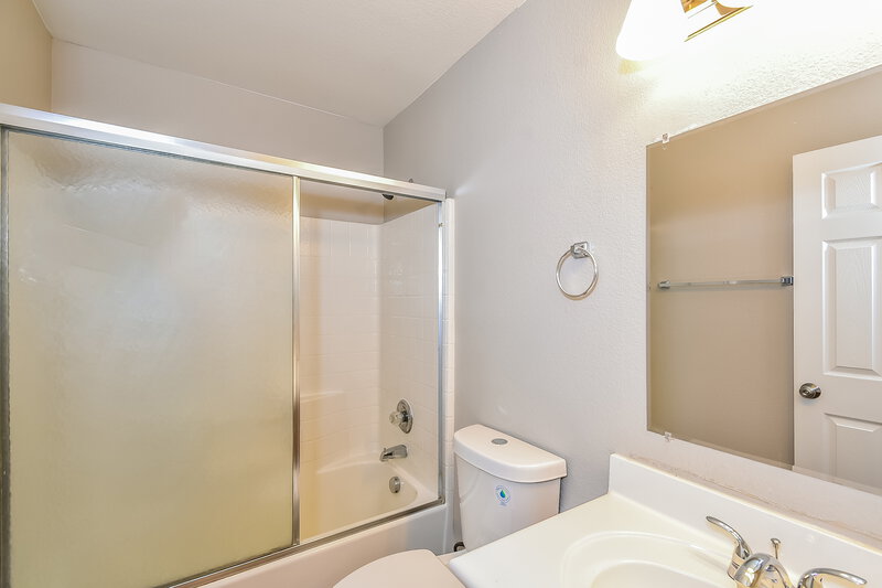 3,150/Mo, 10457 Armand Ave Las Vegas, NV 89129 Bathroom View