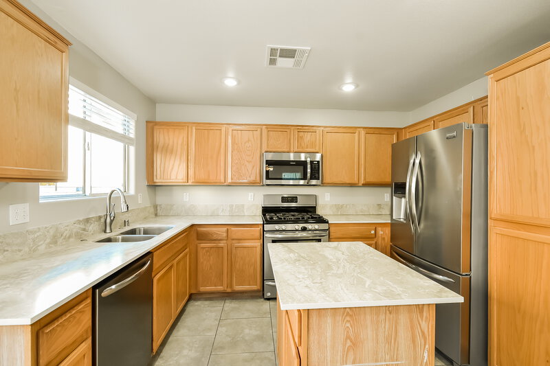 2,360/Mo, 9454 Havasu Canyon Ave Las Vegas, NV 89166 Kitchen View