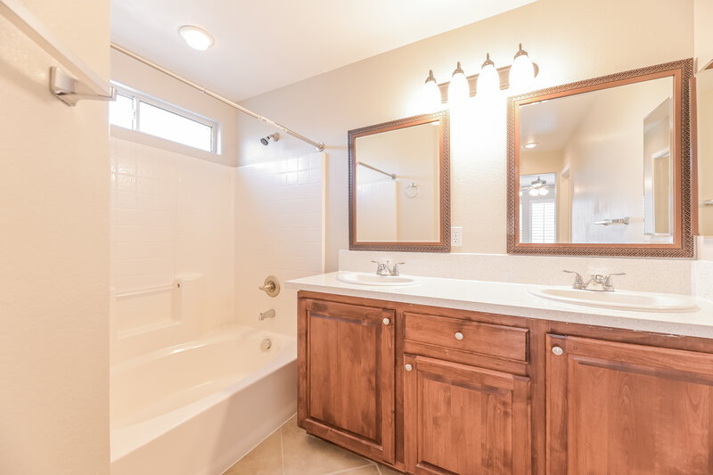 3,060/Mo, 3437 Rock Face Ct Las Vegas, NV 89129 Main Bathroom View