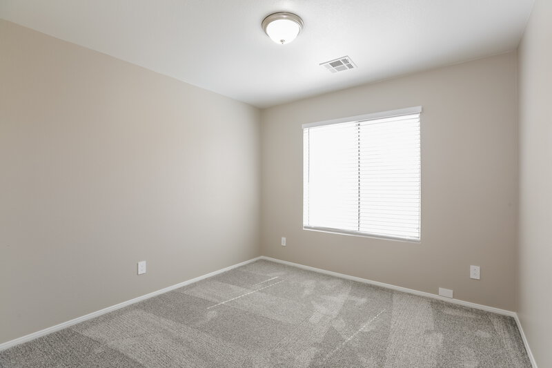 2,300/Mo, 999 Pecos River Ave Henderson, NV 89002 Bedroom View 3