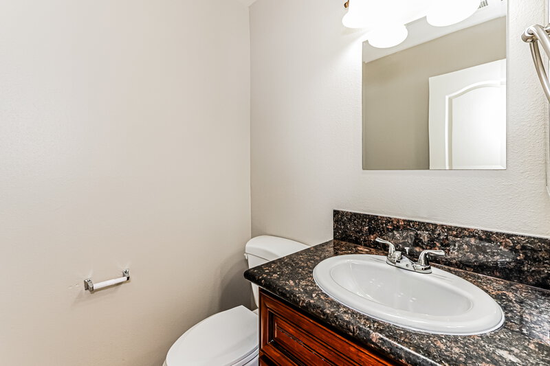 2,200/Mo, 10424 Armand Ave Las Vegas, NV 89129 Bathroom View