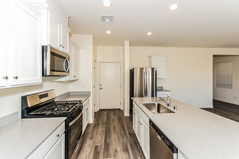 1,850/Mo, 1652 Desert Path Ave North Las Vegas, NV 89032 Kitchen View