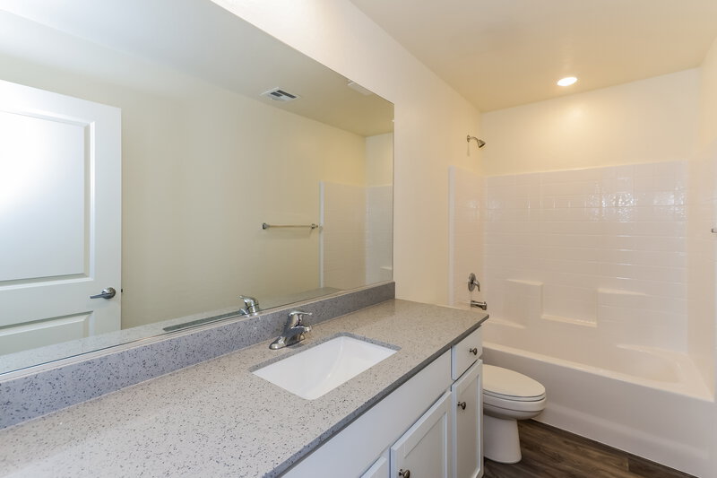 1,850/Mo, 1652 Desert Path Ave North Las Vegas, NV 89032 Bathroom View