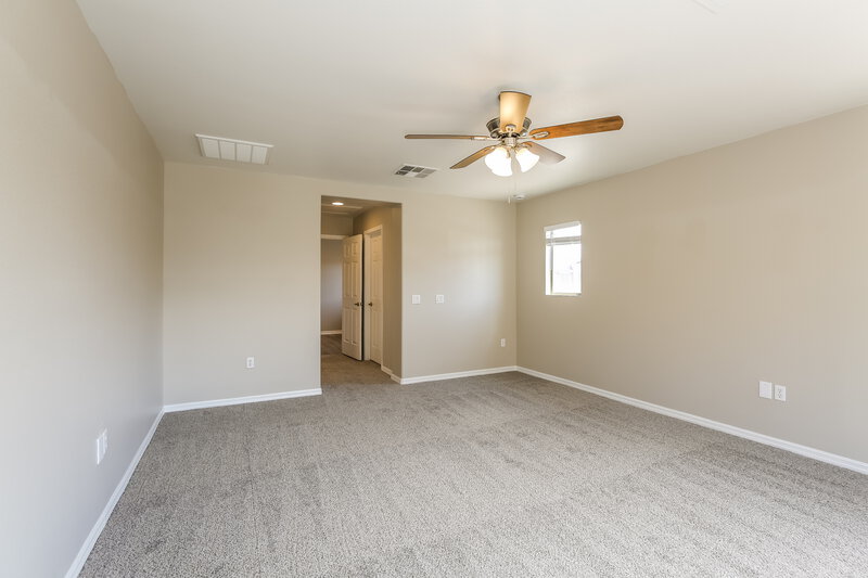 2,225/Mo, 5809 Post Mountain St North Las Vegas, NV 89031 Bedroom View 2
