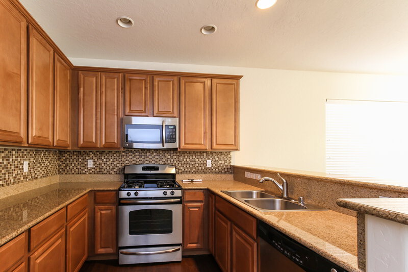2,105/Mo, 664 Calamus Palm Pl Henderson, NV 89011 Kitchen View 3
