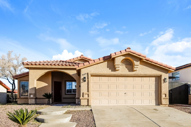 2,295/Mo, 932 Clubview Dr Henderson, NV 89015 External View