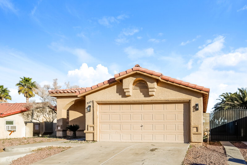 2,295/Mo, 932 Clubview Dr Henderson, NV 89015 Front View