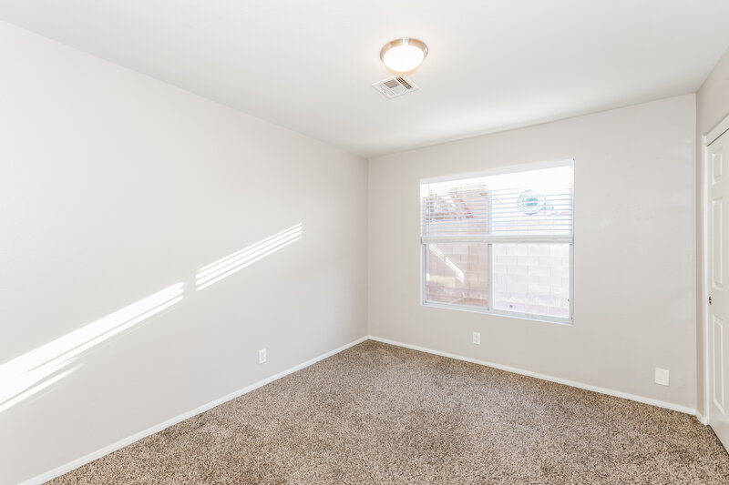 2,295/Mo, 932 Clubview Dr Henderson, NV 89015 Bedroom View 2