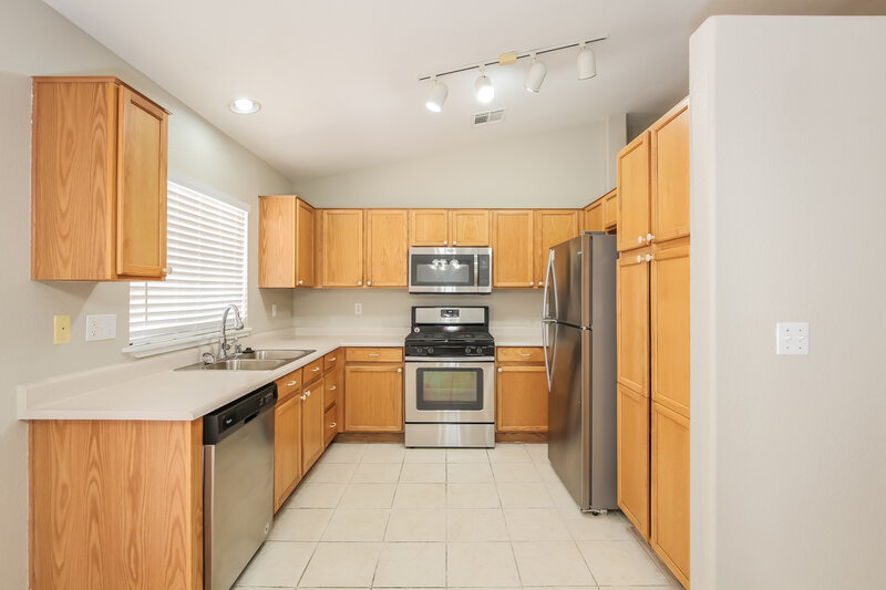 1,795/Mo, 5217 Fall Meadows Ave Las Vegas, NV 89130 Kitchen View