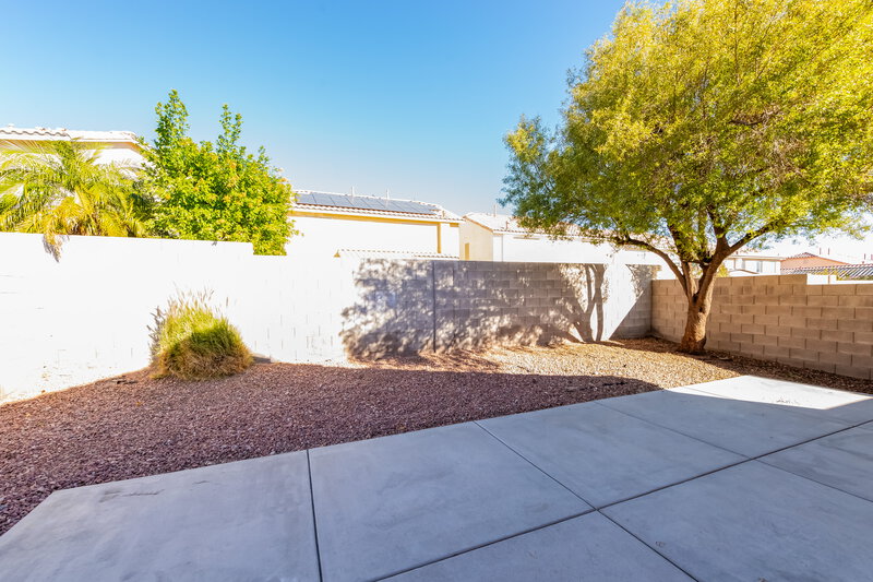 1,850/Mo, 9432 Vista Ridge Ave Las Vegas, NV 89129 Backyard View